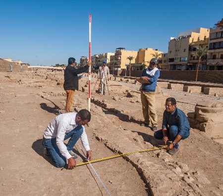 archaeological-excavation-img-02